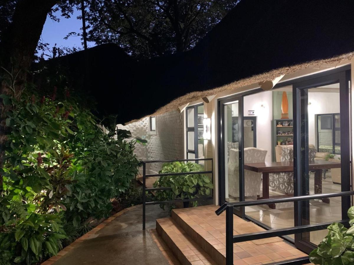 Pamarah Lodge Victoria Falls Dış mekan fotoğraf